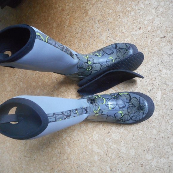 Estate sale - WOODS pull up rain boots size US size women 9 - Picture 4 of 5